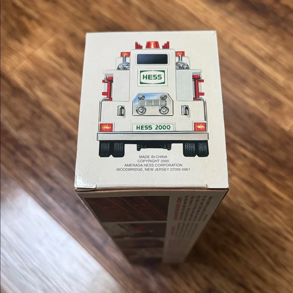 Vintage Hess 2000 Fire Truck collectible toy new in box
